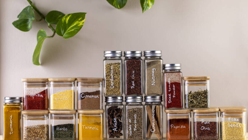Kitchen herbs and spices as natural medicine.